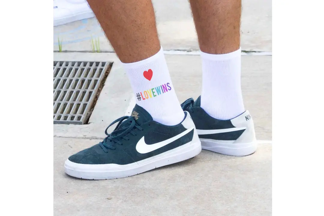 love_wins_lgbtq_socks_in_rainbow_colors_with_heart