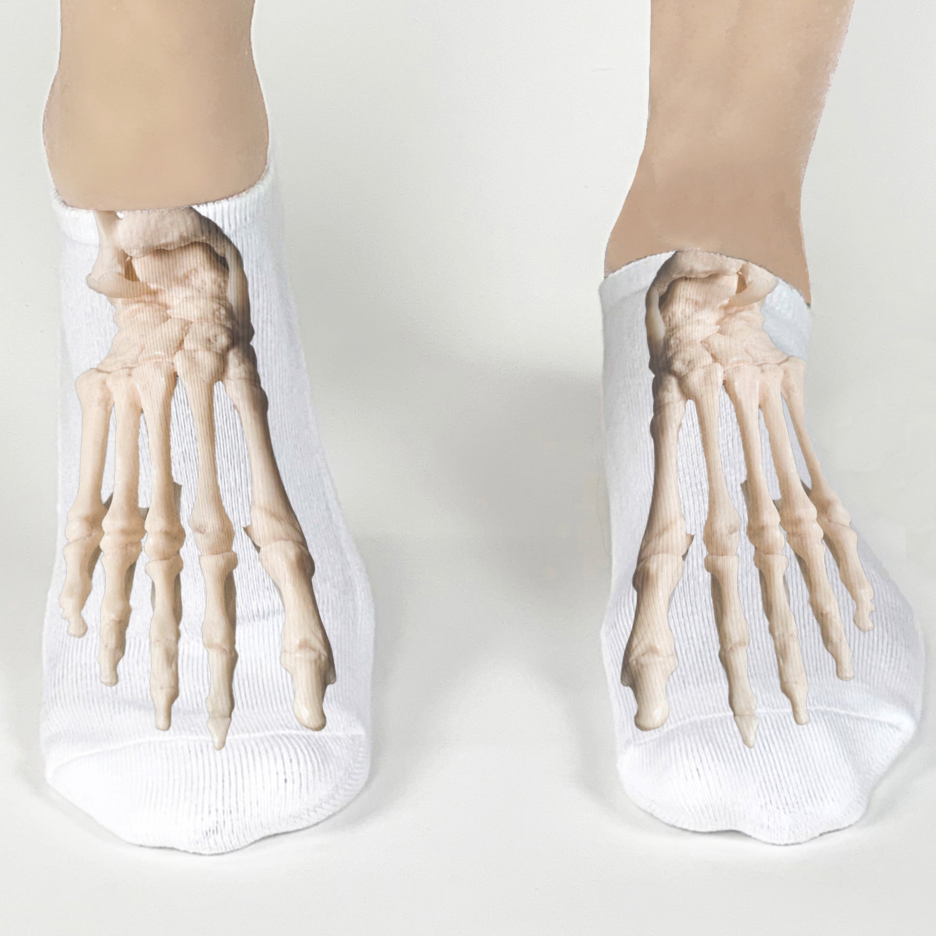 Funny anatomy no show socks with skeletal foot bones design for doctors, nurses and medical students