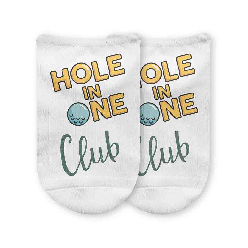 These cotton blend half cushion no show socks are digitally printed on the top of the socks with a hole in one design. 