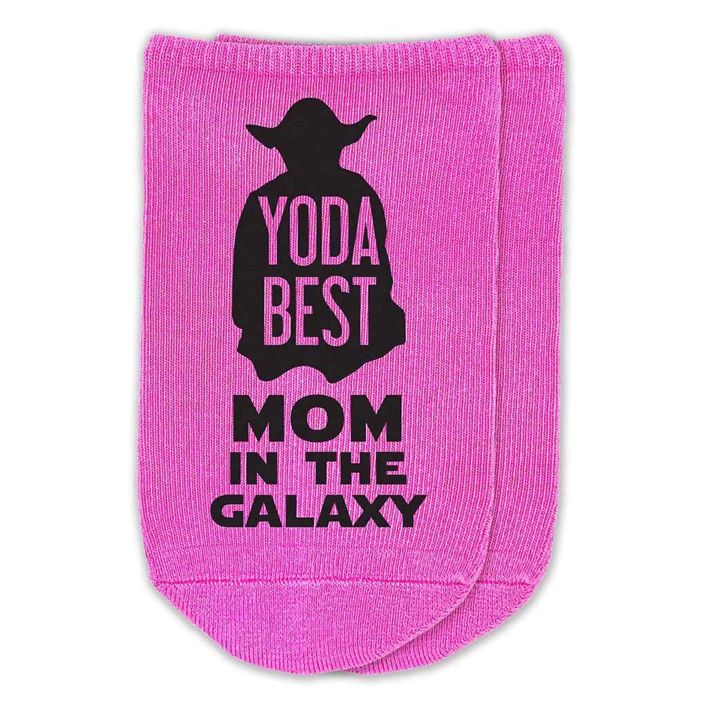 Fuchsia no show socks custom printed with yoda best mom in the galaxy.